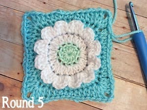 Wildflower Granny Square Crochet Pattern | Little Monkeys Crochet