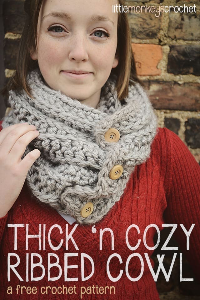 Thick 'n Cozy Ribbed Cowl | a free crochet pattern by Little Monkeys Crochet